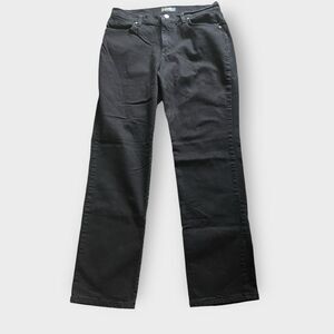 Lee Women’s Size 10 Medium Relaxed Fit Mid Rise Straight Leg Black Jeans